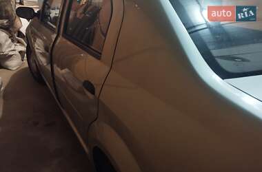 Седан Dacia Logan 2006 в Днепре