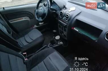Седан Dacia Logan 2005 в 