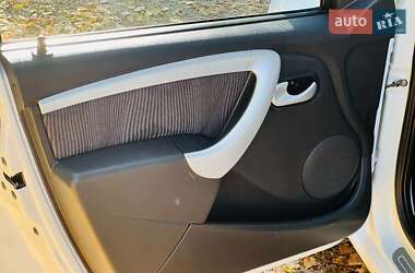 Седан Dacia Logan 2009 в 