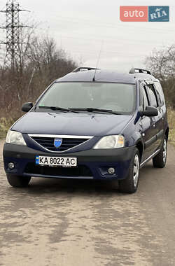 Седан Dacia Logan 2008 в Остроге