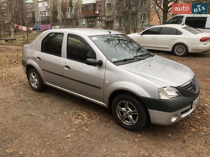 Седан Dacia Logan 2006 в Кривому Розі