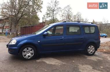 Седан Dacia Logan 2009 в Чернігові