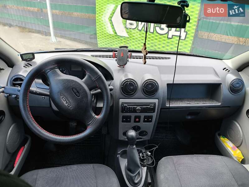 Седан Dacia Logan 2006 в Кропивницькому