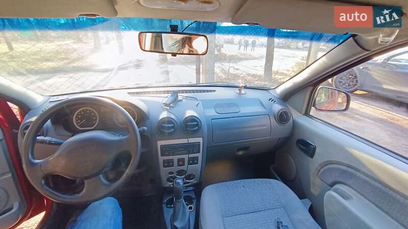Седан Dacia Logan 2007 в Львове