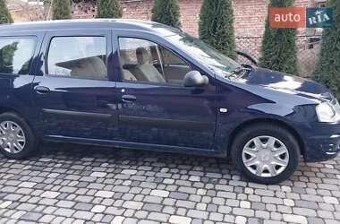 Седан Dacia Logan 2011 в 