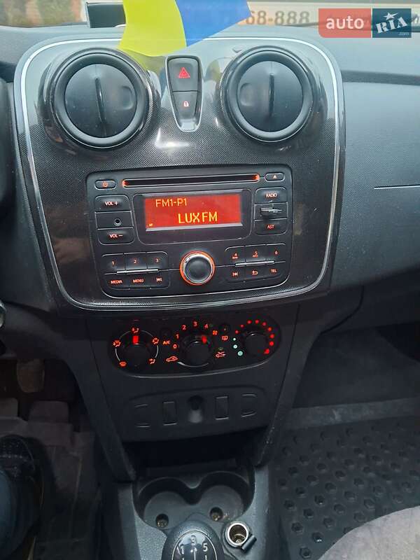 Седан Dacia Logan 2017 в Кривом Роге фото 13 Седан Dacia Logan 2017 в Кривом Роге