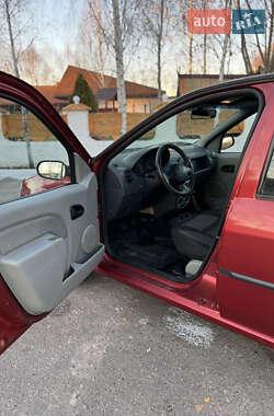 Седан Dacia Logan 2005 в Смеле