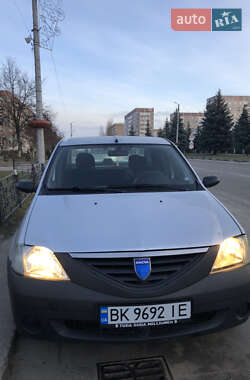 Седан Dacia Logan 2007 в Вараші