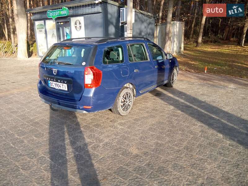 Седан Dacia Logan 2014 в Львове