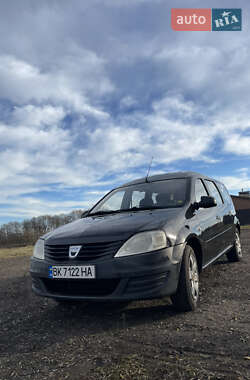 Седан Dacia Logan 2009 в Дубно