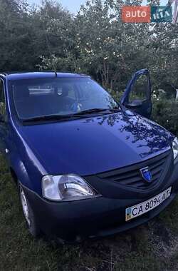 Седан Dacia Logan 2008 в Смілі