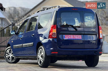 Седан Dacia Logan 2009 в Самборе