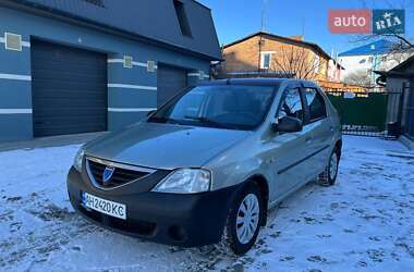 Седан Dacia Logan 2006 в Изяславе