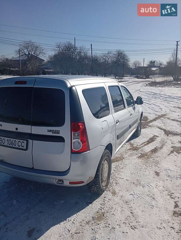 Седан Dacia Logan 2009 в Кременці