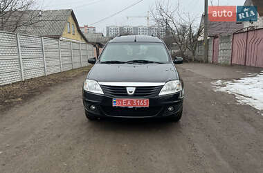 Седан Dacia Logan 2009 в Чернигове