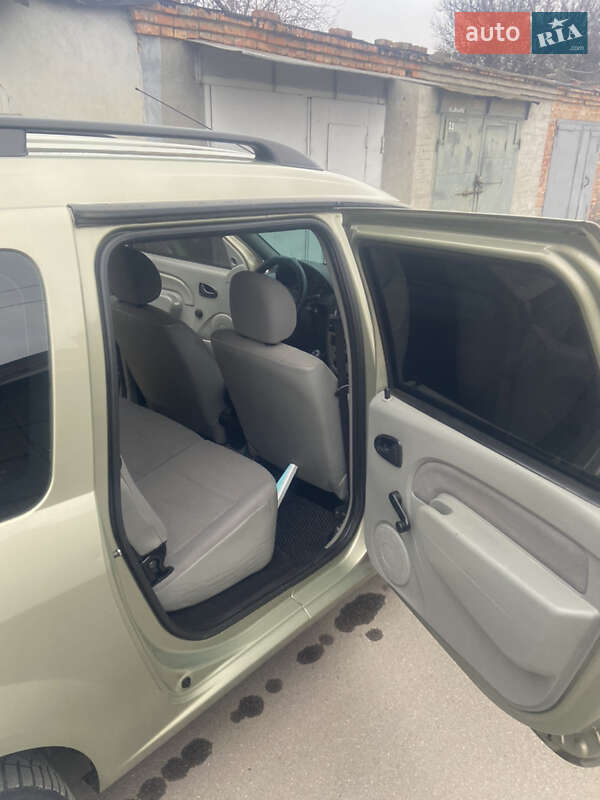 Седан Dacia Logan 2008 в Белой Церкви