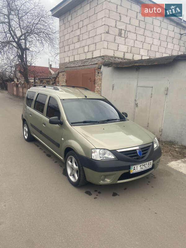 Седан Dacia Logan 2008 в Белой Церкви