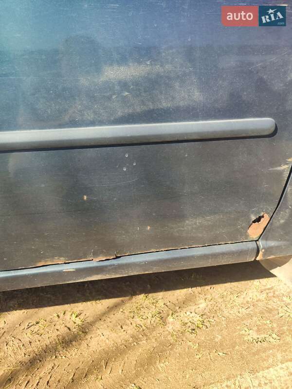 Седан Dacia Logan 2006 в Каменке-Бугской