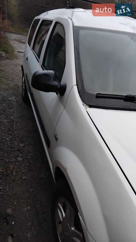 Седан Dacia Logan 2010 в Ивано-Франковске