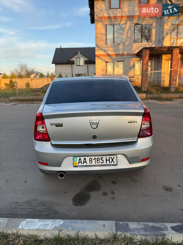 Седан Dacia Logan 2008 в Борисполе
