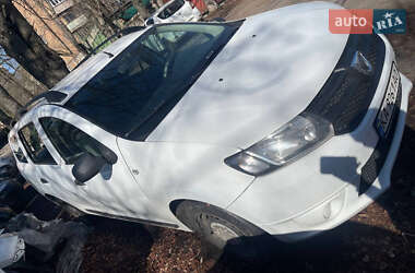 Седан Dacia Logan 2016 в 