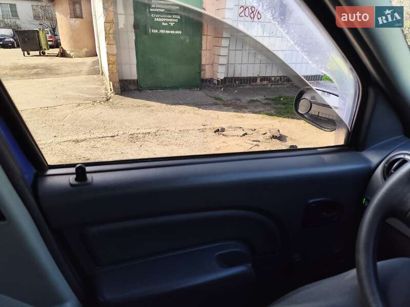 Седан Dacia Logan 2007 в Києві