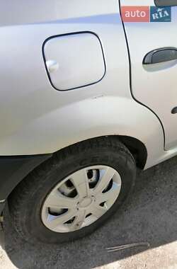 Седан Dacia Logan 2008 в 