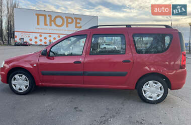 Седан Dacia Logan 2009 в 