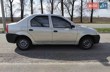 Седан Dacia Logan 2006 в 
