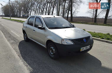 Седан Dacia Logan 2006 в 