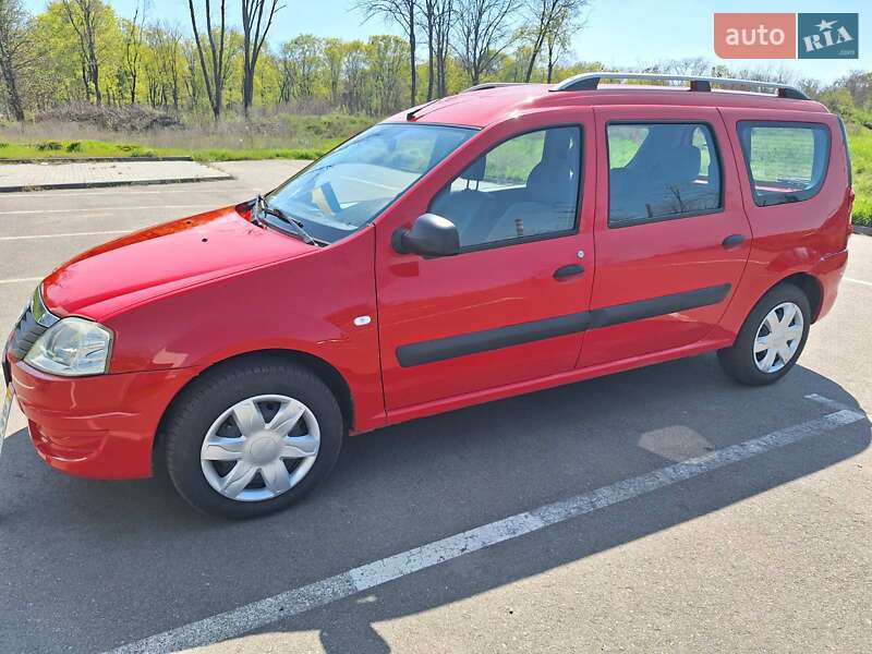 Седан Dacia Logan 2009 в 