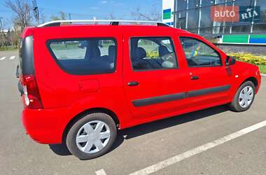 Седан Dacia Logan 2009 в 