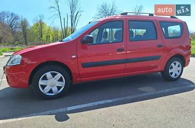 Седан Dacia Logan 2009 в 