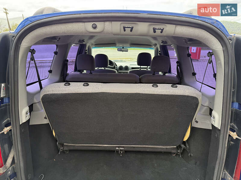 Седан Dacia Logan 2007 в Хусті