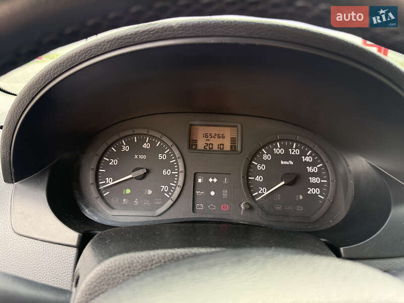 Седан Dacia Logan 2007 в Хусті