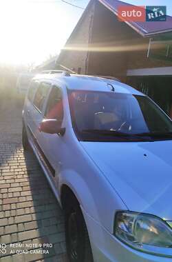 Седан Dacia Logan 2010 в 