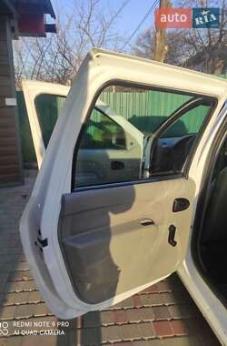 Седан Dacia Logan 2010 в 