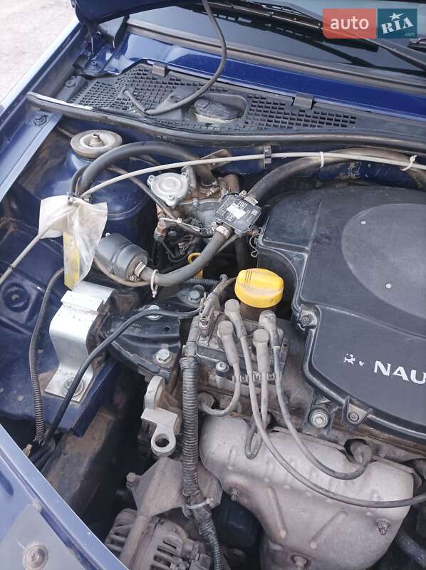 Седан Dacia Logan 2009 в Чорткові