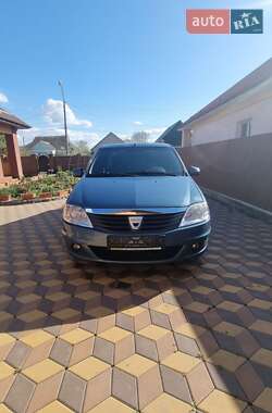 Седан Dacia Logan 2008 в Умані