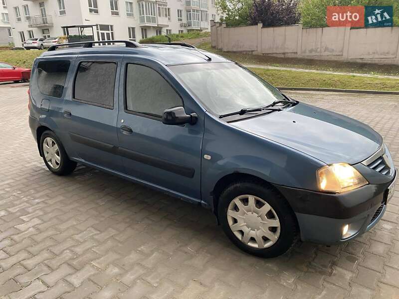 Седан Dacia Logan 2008 в 