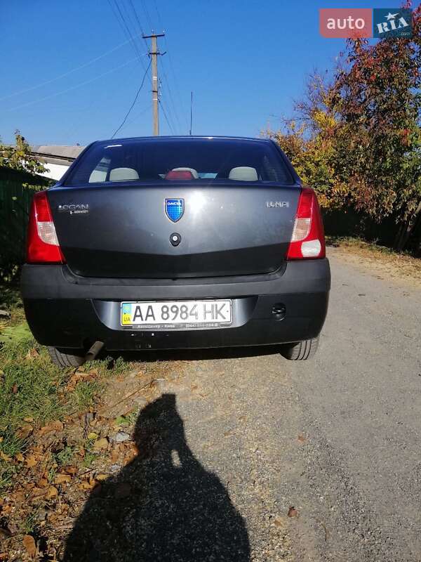 Седан Dacia Logan 2008 в Києві