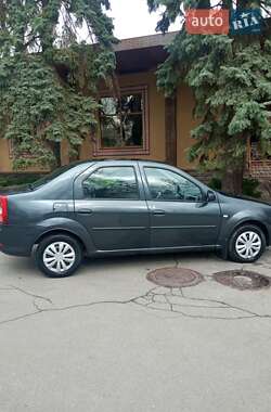 Седан Dacia Logan 2008 в 