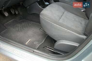 Седан Dacia Logan 2009 в 