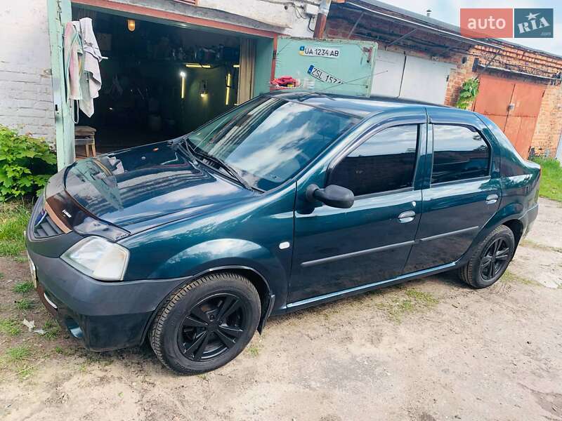 Седан Dacia Logan 2005 в Чернігові