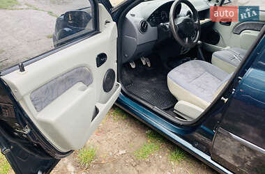 Седан Dacia Logan 2005 в 