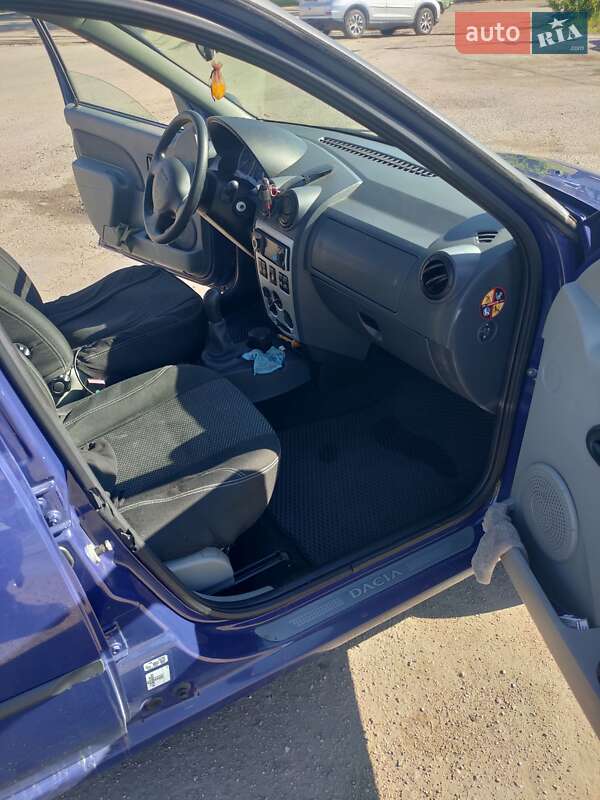 Седан Dacia Logan 2007 в Харкові