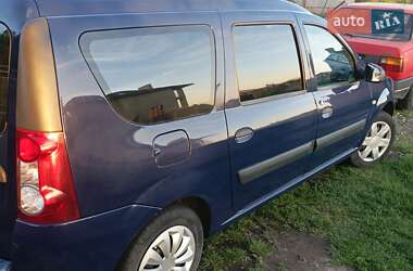 Седан Dacia Logan 2009 в Львове