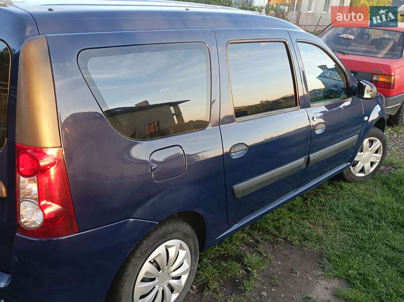 Седан Dacia Logan 2009 в Львове фото 4 Седан Dacia Logan 2009 в Львове
