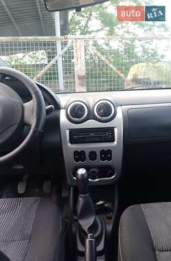 Седан Dacia Logan 2008 в 