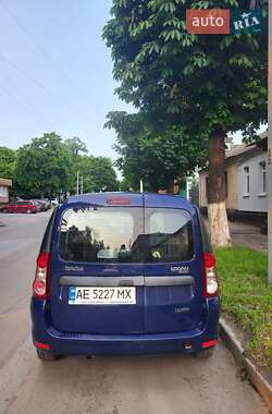 Седан Dacia Logan 2009 в Житомирі